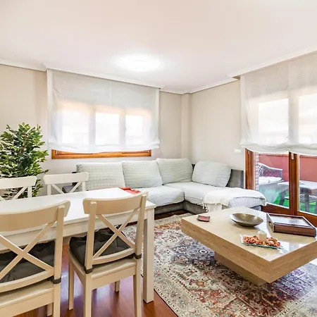 Amplio Apartamento En Guriezo * El Puente (Cantabria)