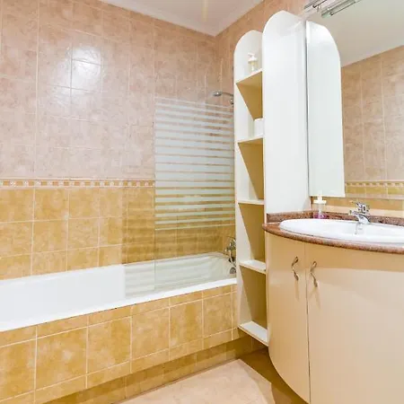 Amplio Apartamento En Guriezo * El Puente (Cantabria)